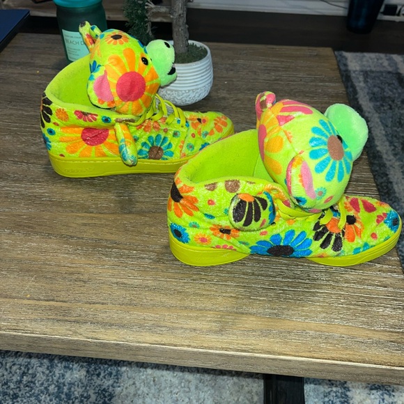 Jeremy Scott x Adidas JS Bear 'Flower Power' Sneakers - Picture 2 of 8